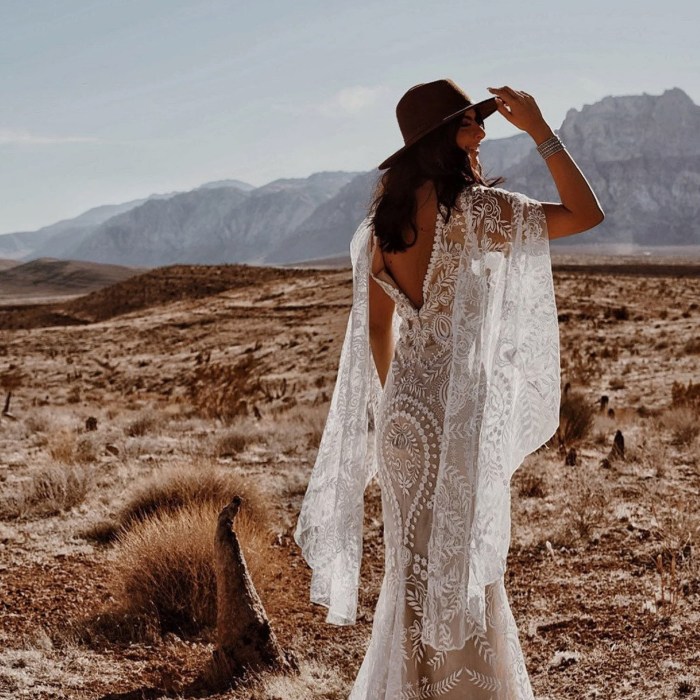 Plus size bohemian wedding dress