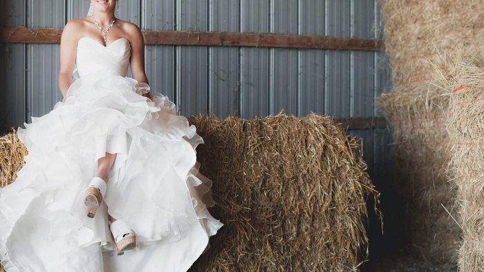 Dresses to wear to a barn wedding